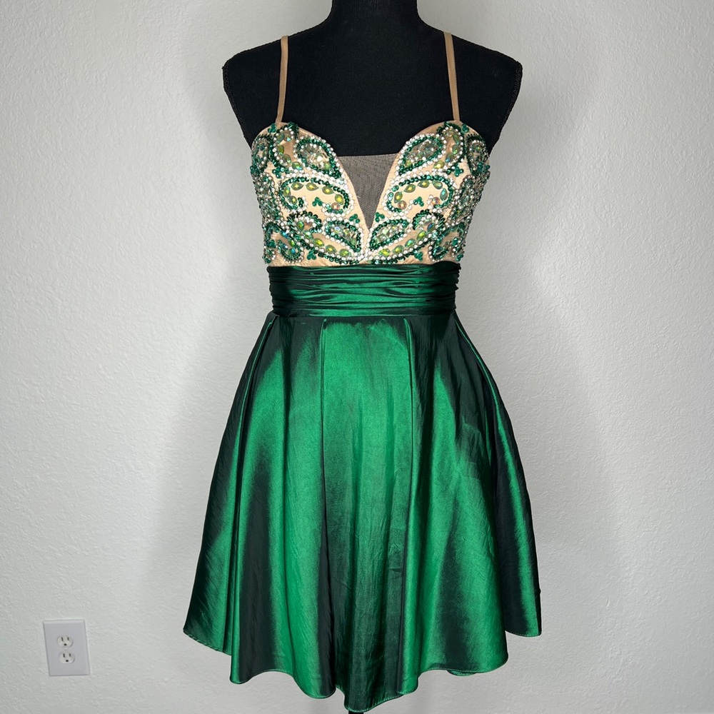 Dave & Johnny Emerald Green Embellished Mini Dress